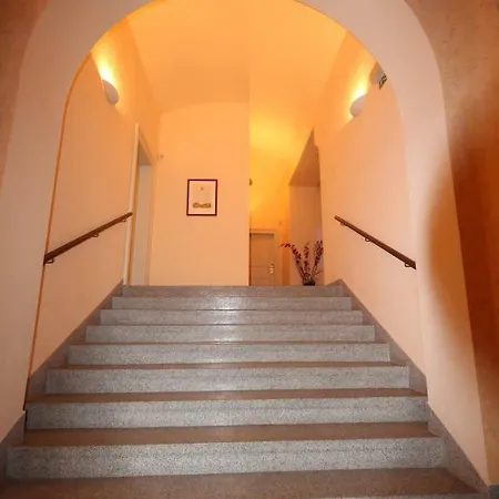 Hálkova 5 Appartamento