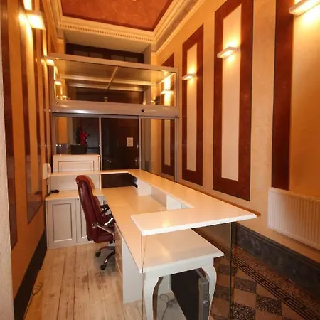 Hálkova 5 Appartamento Praga